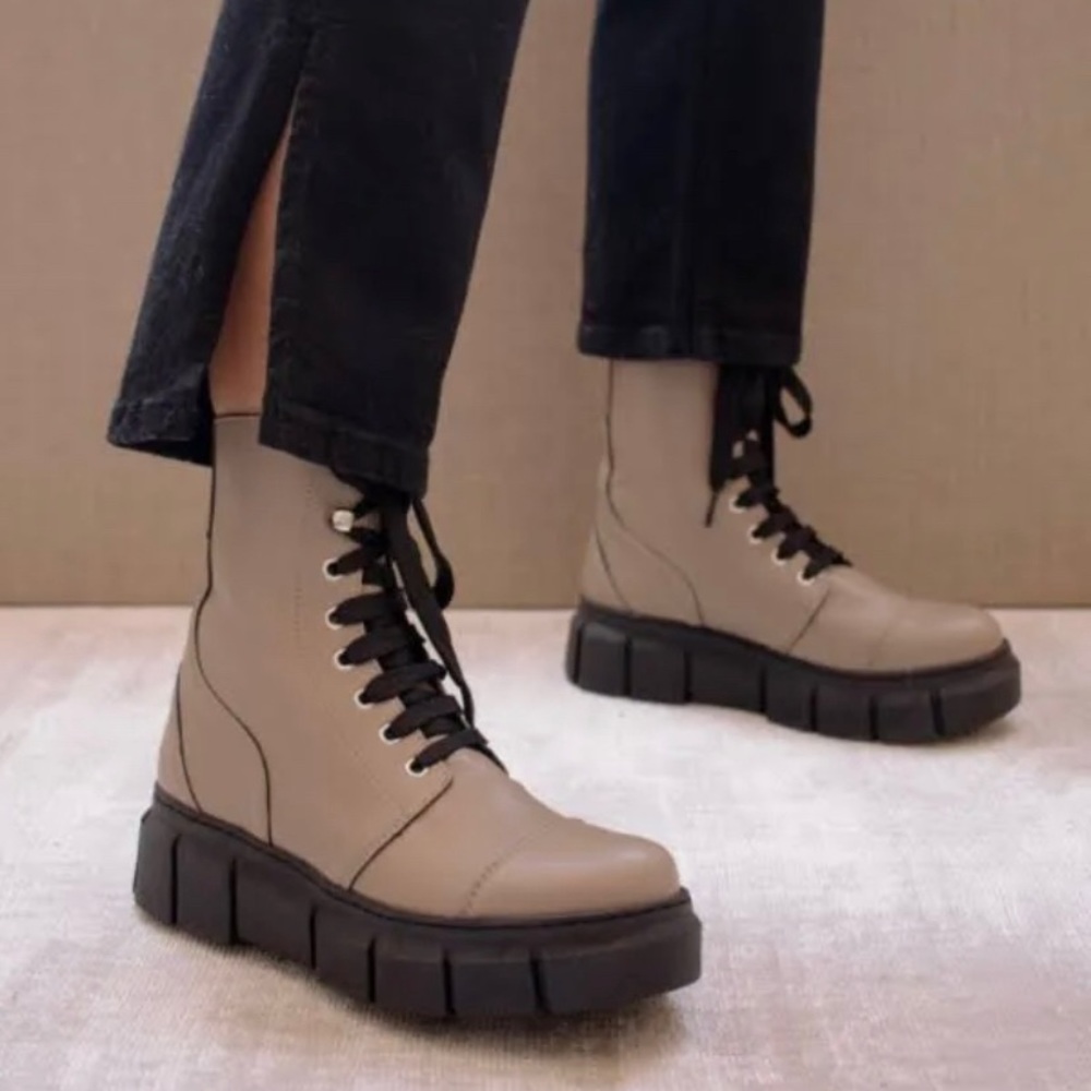Alohas Can Can Vegan Beige Boots